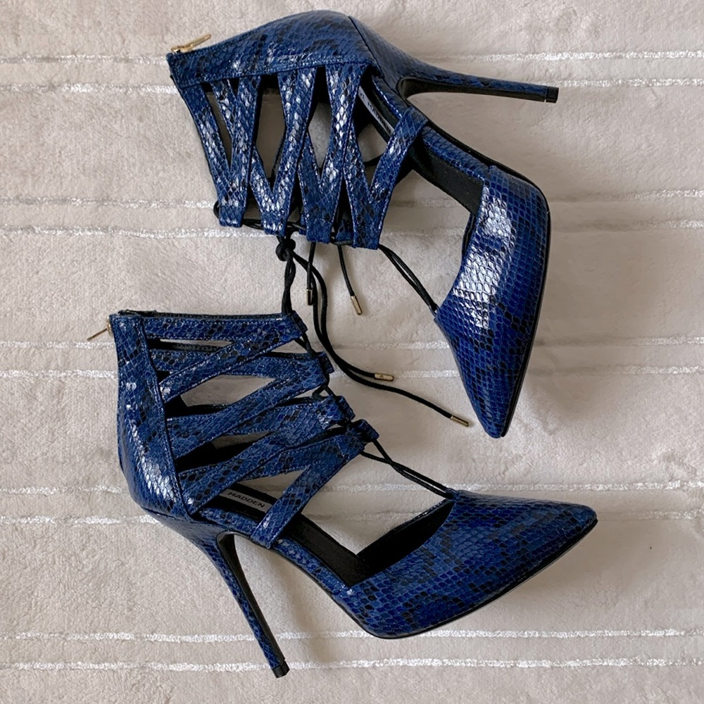 Steve Madden Blue Black Snakeskin Lace up Stilettos High Heels